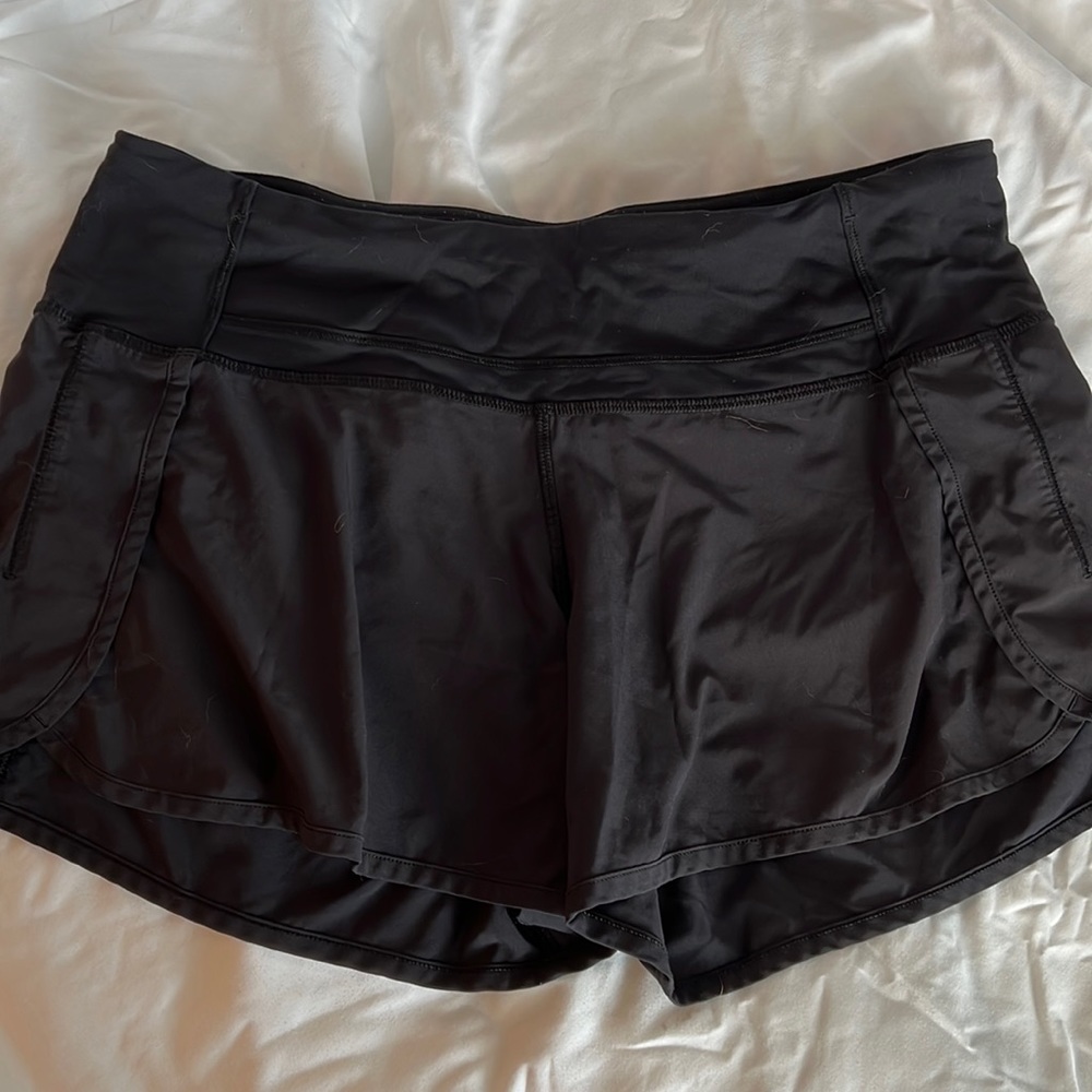Lululemon size 6 black shorts
